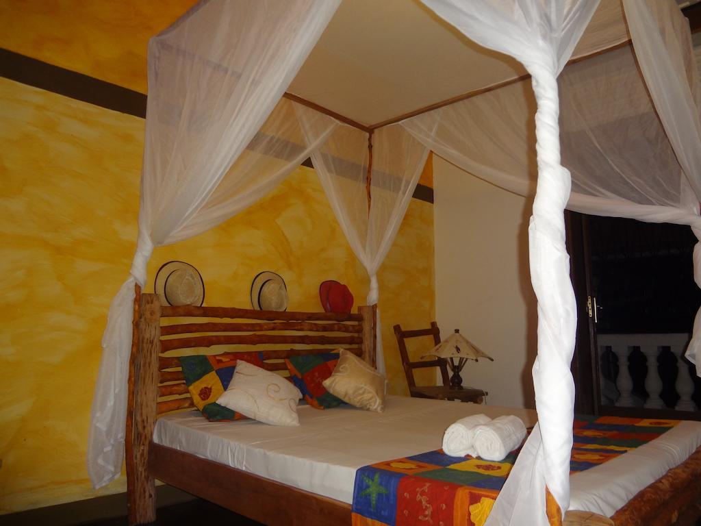Отель VeryHotel Hell-Ville Номер фото